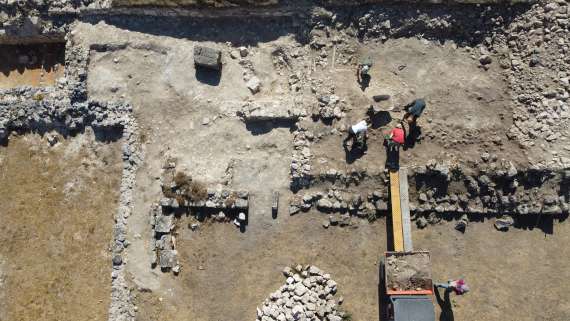 Un curso de Arqueología Romana de la Complutense investiga en el yacimiento arqueológico de Segobriga
